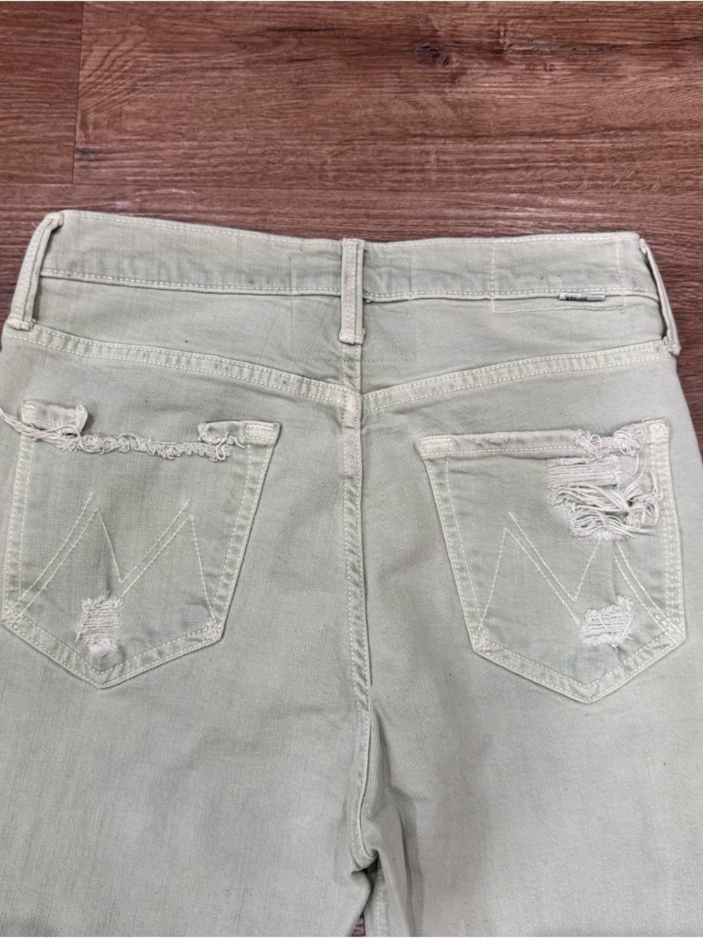 MOTHER Tomcat Distressed Jeans Chew Mint Green Crop High-Rise Distressed Jeans - Picture 5 of 7